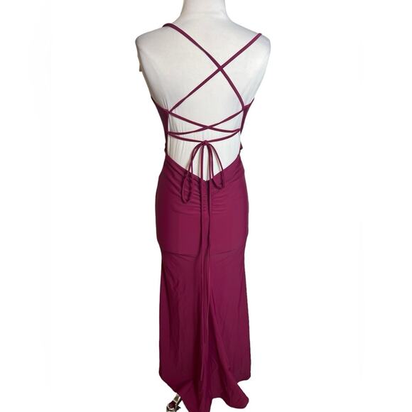 La Femme 30436 Scoop Neck High Slit Gown berry sz 2 - Picture 4 of 9